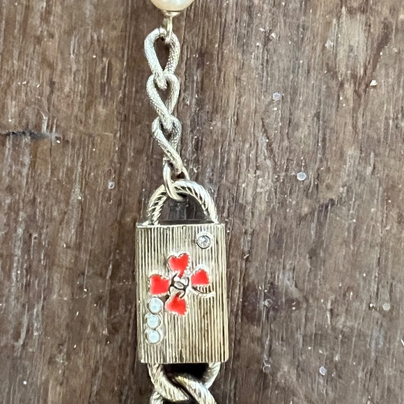 Chanel Bracelet- From 2007 Spring Collection- Faux Pearls and Gemstones - Picture 7 of 16